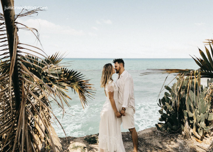 Planning a Tropical Wedding: The Do’s and Don’ts Planning a Tropical Wedding